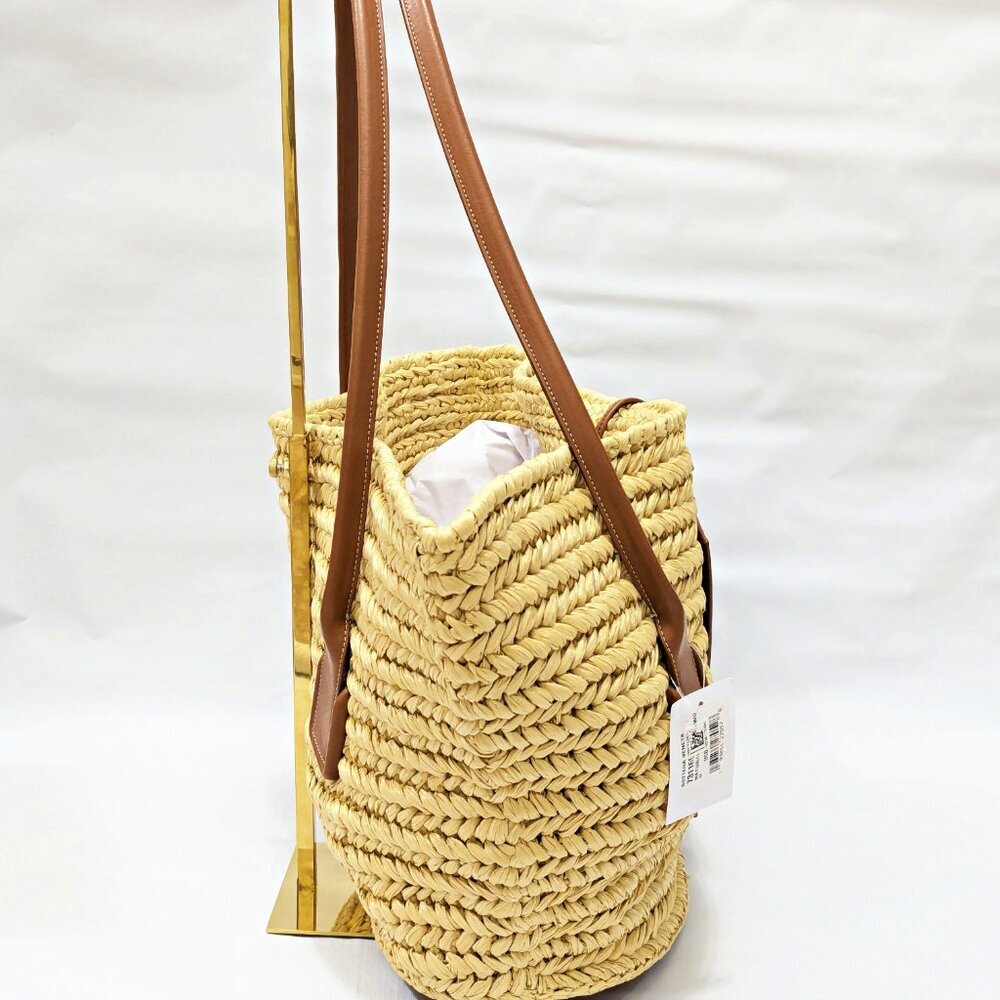 Bottega Veneta Arco Women's Raffia Tote Bag Leather Pouch in Brown (MSRP $3,000) - Picture 7 of 16